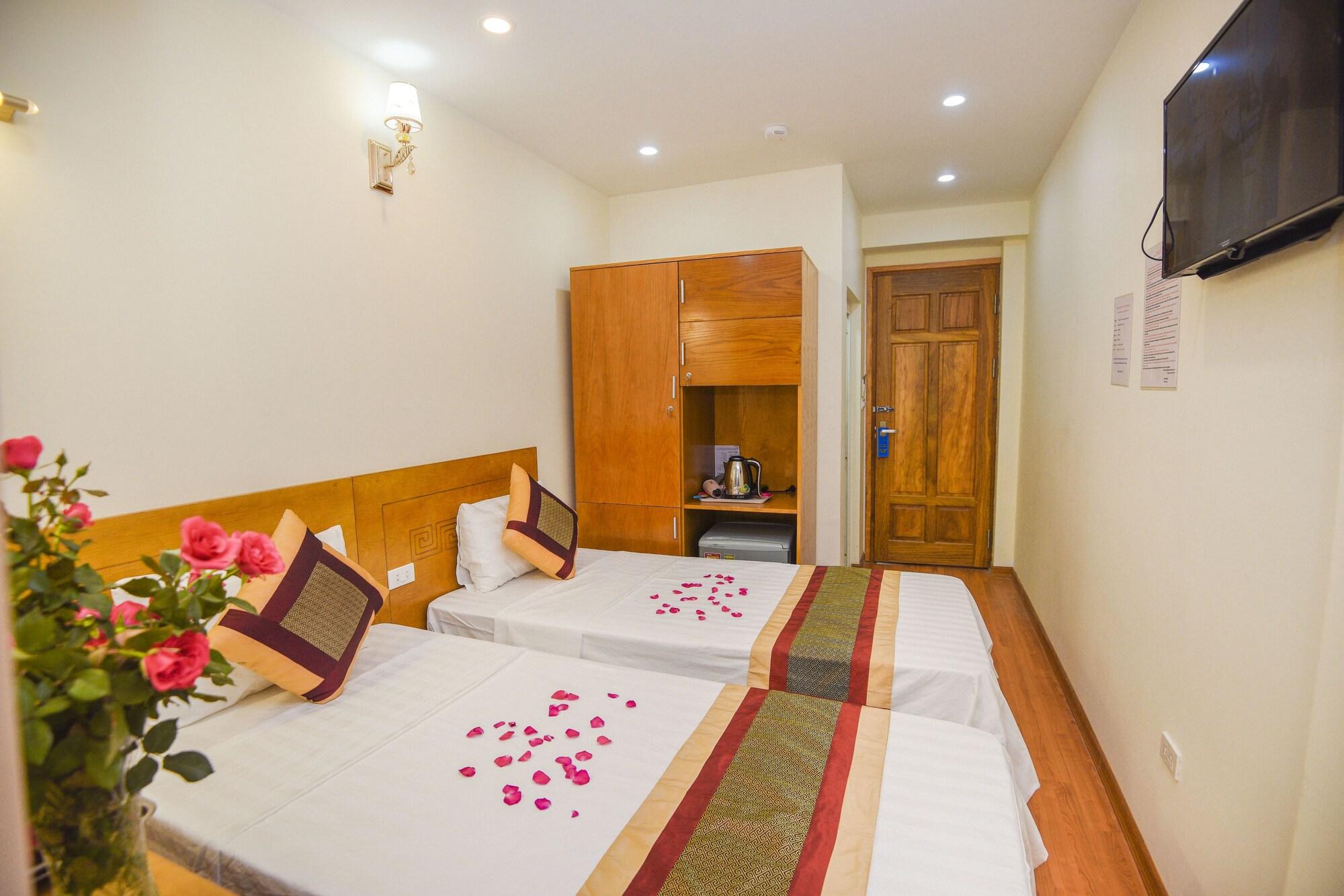 Old Town Palace Guest House Hanoi Esterno foto