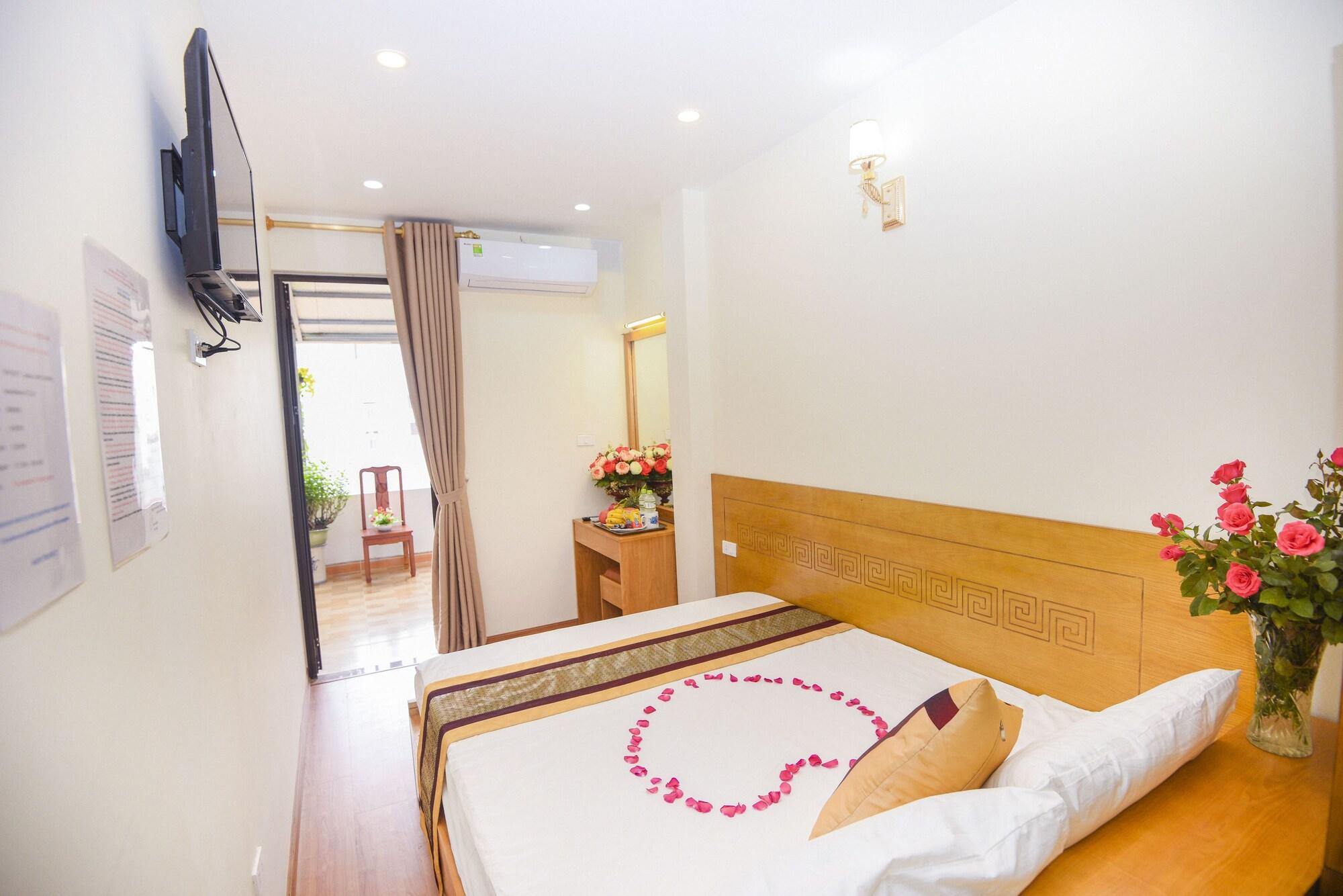 Old Town Palace Guest House Hanoi Esterno foto